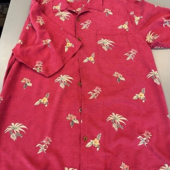 Tommy Bahama Other - Tommy Bahama 100% Silk Floral Hawaiian Shirt XL Short Sleeve Button Up